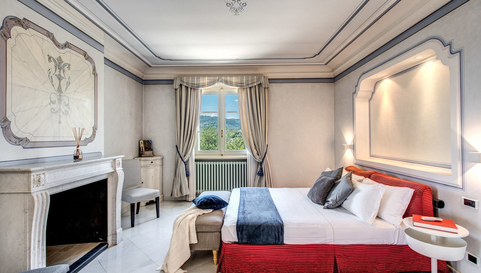 Villa-Alfresco---Tuscany-Room1_2