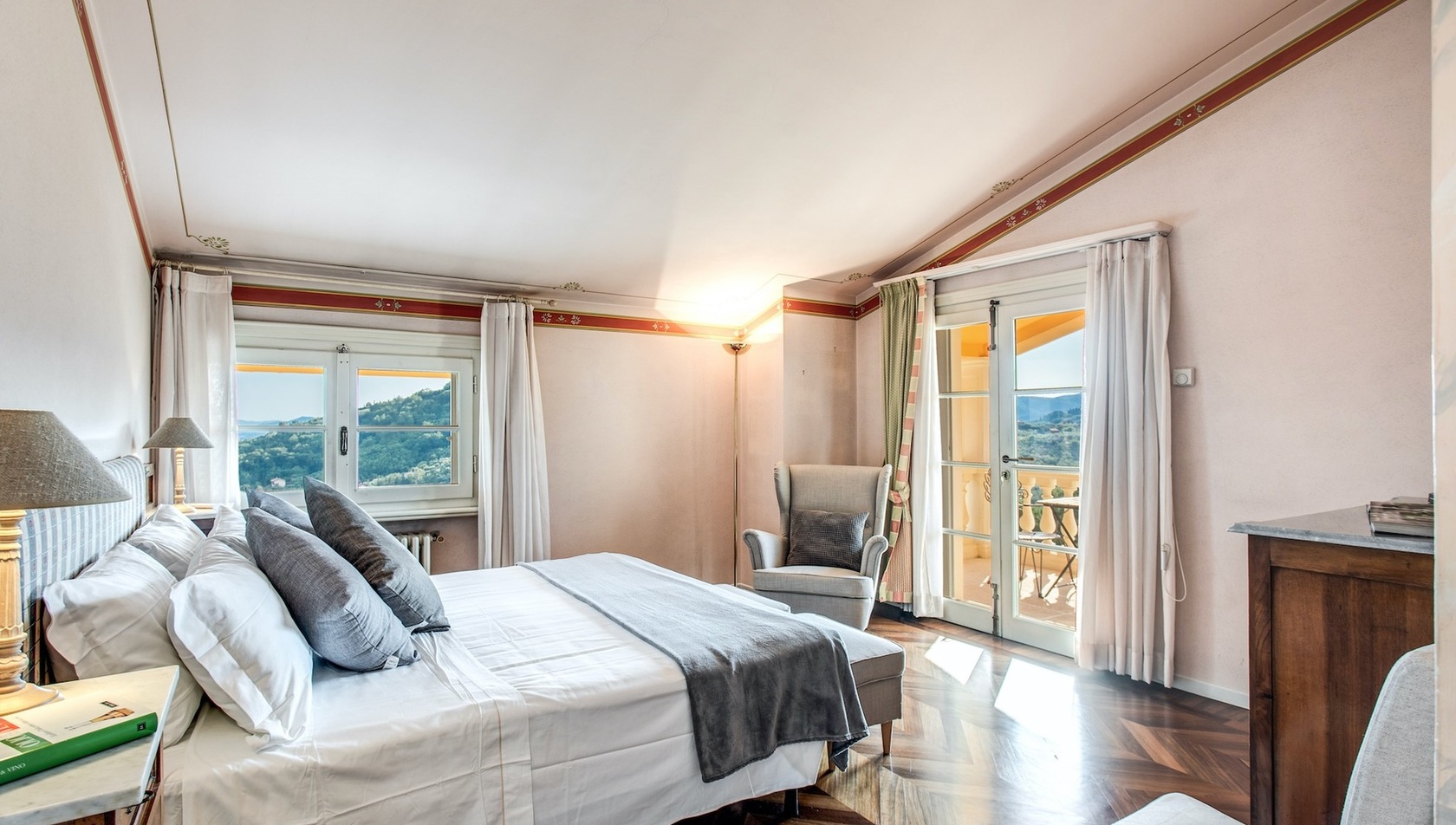 Villa-Alfresco--tuscany_room5