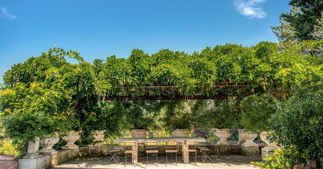 Villa Alfresco for rental in tuscany alfresco dining 3