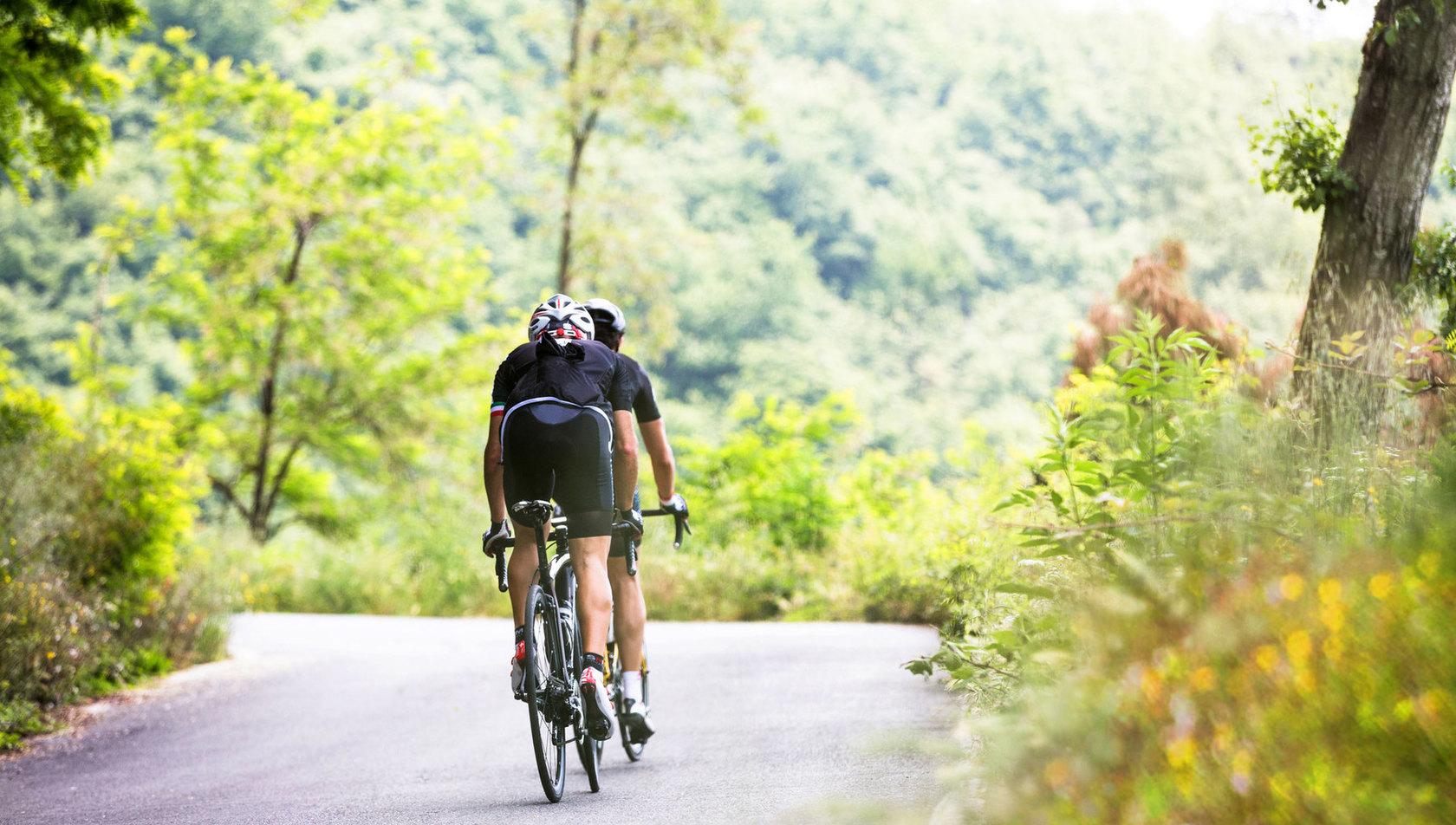 Ciclisti_su_strada