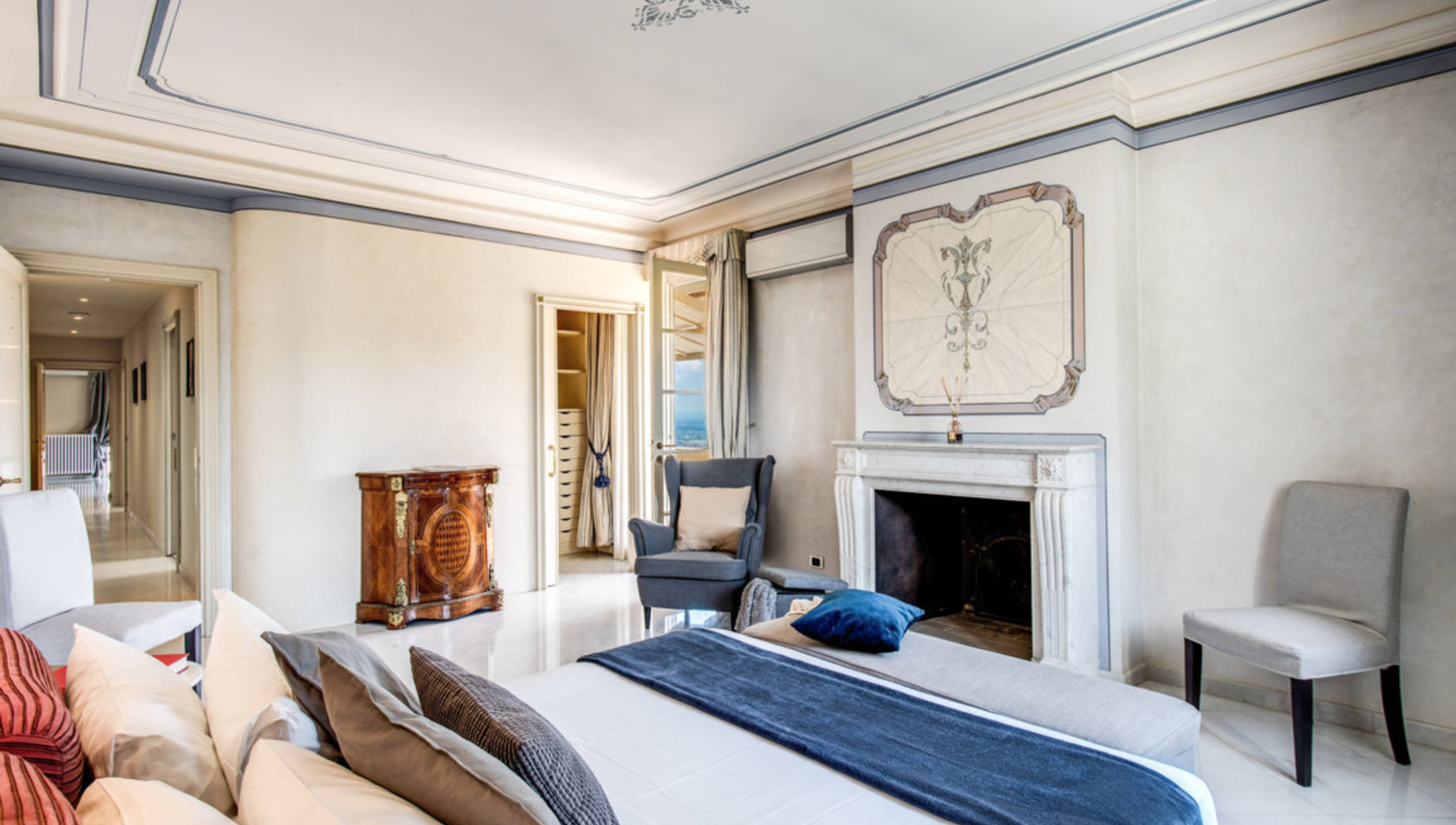 Villa-Alfresco--Tuscany_room1_-6-(FILEminimizer)