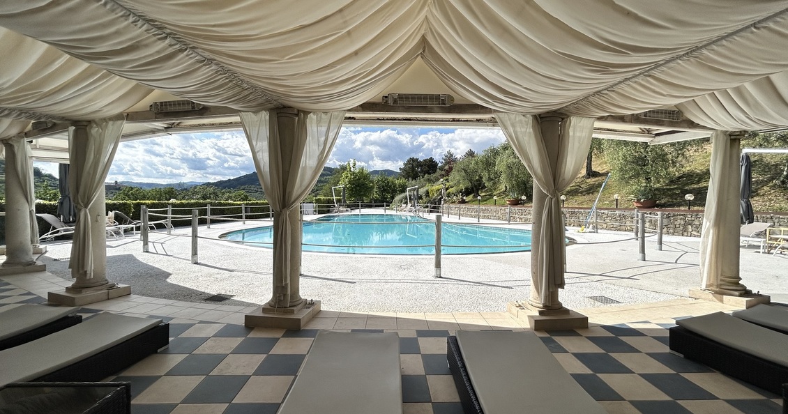 Villa Alfresco villa for rent heated pool tuscany
